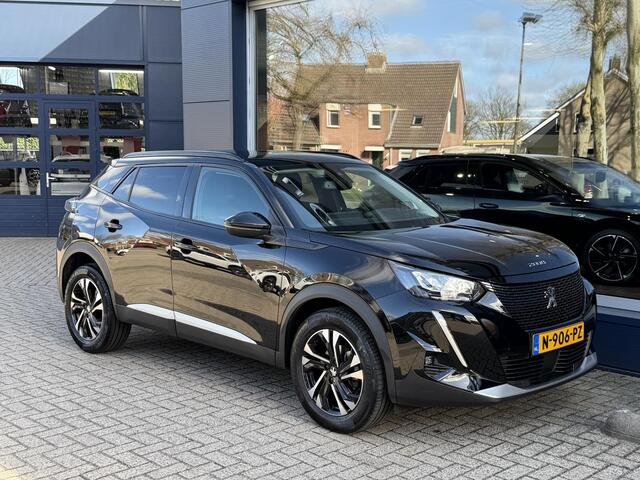 Peugeot 2008 1.2 Turbo 100 PK Allure Pack | Trekhaak 1200KG | Hoge Zitpositie | Navigatie | Climate Control | Keyless Start | Digitaal Dashboard | Camera | Parkeersensoren V+A | LED Verlichting | 17" Lichtmetalen Velgen |
