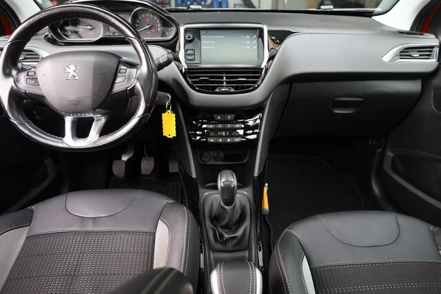 Peugeot 2008 1.2 PureTech Allure PANO TREKHAAK 1e-EIGENAAR CARPLAY DAB NAVI NAP HALFLEER ZEER-NETJES! CRUISE PDC CLIMA DISTRIBUTIE=VERVANGEN! ENZ.
