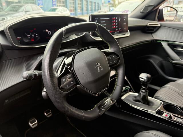 Peugeot 2008 1.2 PURETECH GT PACK 130PK AIRCO NAVI PDC-CAMERA.