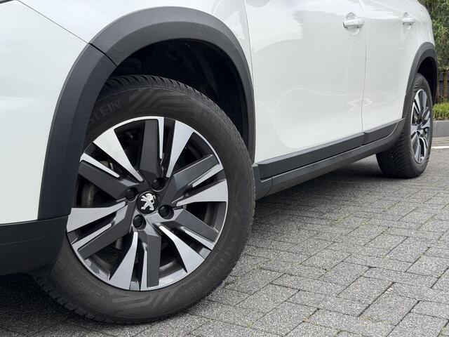 Peugeot 2008 Allure 1.2 PureTech 110PK Navigatie, Achteruitrijcamera, Panoramadak, Parkeersensoren, Apple Carplay, Android Auto
