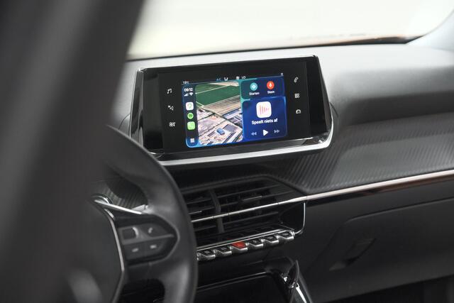 Peugeot 2008 PureTech 100 Allure | Trekhaak | Apple Carplay | Parkeersensoren