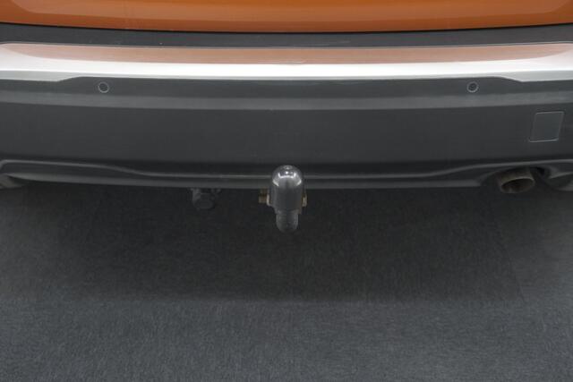 Peugeot 2008 PureTech 100 Allure | Trekhaak | Apple Carplay | Parkeersensoren