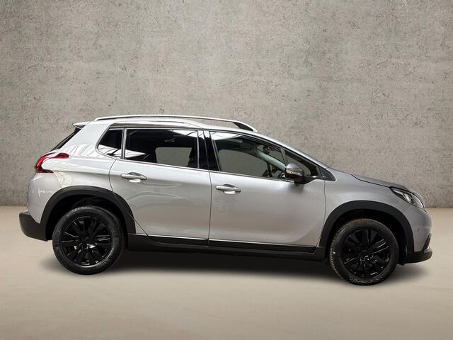 Peugeot 2008 1.2 PureTech Allure (PANORAMADAK, APPLE CARPLAY, NAVIGATIE, LEDER, SPORTSTOELEN, PARKEERSENSOREN, CRUISE, NIEUWE APK, NIEUWSTAAT)