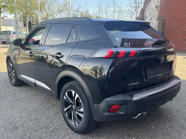 Peugeot 2008 1.2 PureTech Allure // CAMERA // APPLE CARPLAY - ANDROID AUTO // CLIMA // CRUISE // STOELVERWARMING //