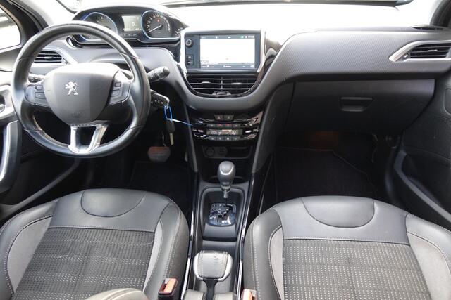 Peugeot 2008 1.2 PureTech Allure, AUTOMAAT, Navigatie, panoramadak, ECC, prachtige auto Echte AUTOMAAT! mooie en volle auto