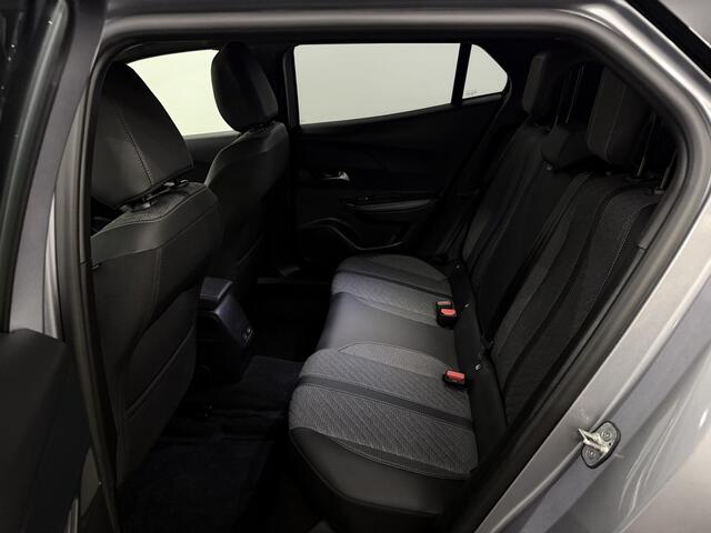 Peugeot 2008 1.2 Hybrid 145 Allure Half leder, Apple carplay, Parkeersensoren, Keyless start, Navi, Cruise control, Rijstrook correctie