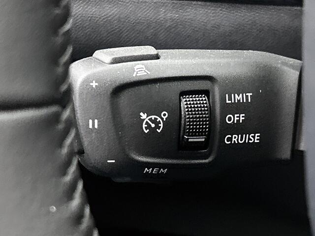 Peugeot 2008 Hybrid 145 pk Automaat Allure | Adaptive Cruise | Keyless Entry |