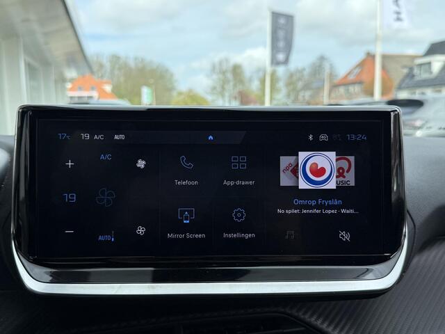 Peugeot 2008 1.2 Turbo 100 Allure | Parkeersensoren | Draadloos Apple Carplay/Android Auto | Privacy Glass | Bleu Obsession