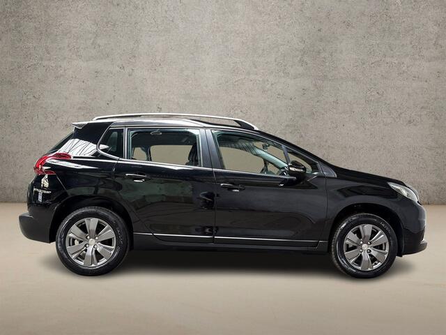 Peugeot 2008 1.2 PureTech Sport (APPLE CARPLAY, NAVIGATIE, CRUISE, PARKEERSENSOREN, SPORTSTOELEN, LM VELGEN, NIEUWE APK, NIEUWSTAAT)