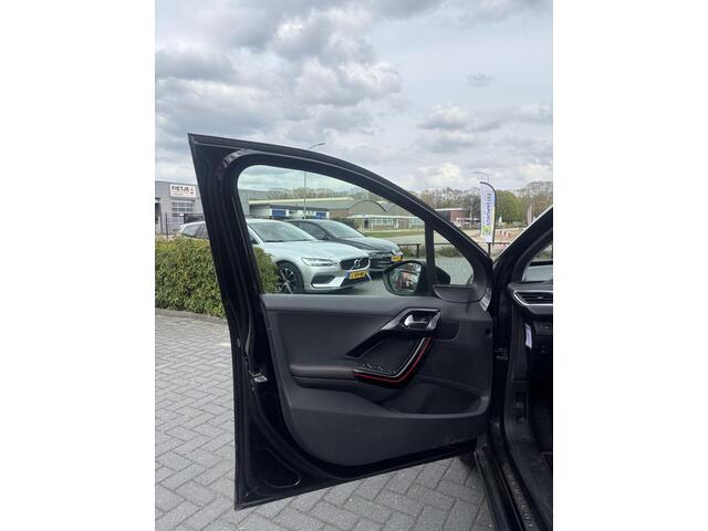 Peugeot 2008 1.2 PureTech GT-line