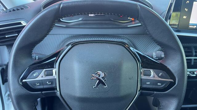 Peugeot 2008 1.2 PureTech Active Pack FULL LED / CARPLAY / NAVI / CLIMA / PDC / BLUETOOTH / CRUISE / DEALER OH