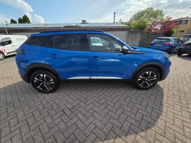Peugeot 2008 1.2 PureTech Allure, navi, trekhaak, stoelverw.