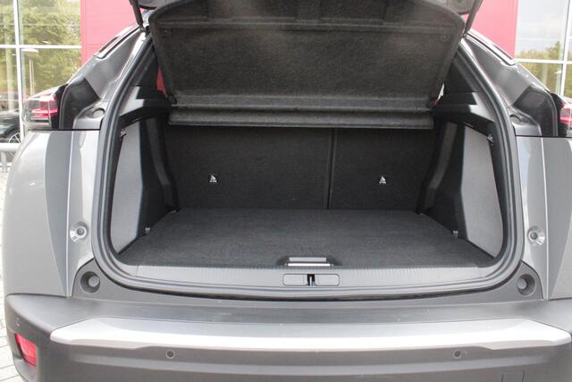 Peugeot 2008 1.2 Hybrid 145PK AUTOMAAT GT | ELEKTRISCH BEDIENBARE BESTUURDERSSTOEL | NAVIGATIE | FULL LED KOPLAMPEN | DRAADLOZE APPLE CARPLAY/ANDROID AUTO | ADAPTIVE CRUISE CONTROL | CAMERA VOOR + ACHTER | CLIMATE CONTROL | LICHTMETALEN VELGEN 17" | KEYLESS ENTRY/STAR