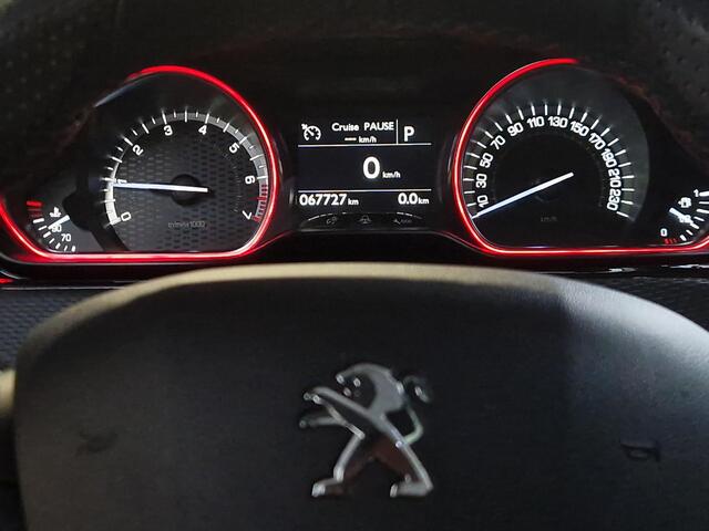 Peugeot 2008 1.2 110PK GT Line AUTOMAAT | PANO | Riem V.V. | Dealer onh. | LEDER | CAMERA | JBL Audio