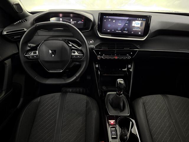 Peugeot 2008 1.2 PureTech 100 Allure 360 Camera, Navi, Stoelverwarming, Keyless start, Cruise control, Virtual desk, Half leder, 1 jaar garantie