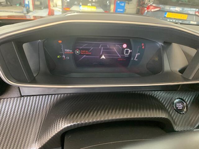 Peugeot 2008 1.2 PureTech GT, automaat.