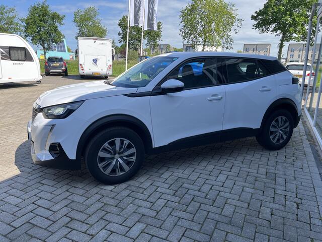 Peugeot 2008 1.2 PureTech Blue Lease Active / Trekhaak / Carplay / Cruise