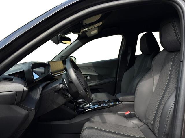 Peugeot 2008 GT 1.2 Turbo 130pk EAT8 | DODEHOEKBEW. | LAGE KM-STAND! | 1e EIGENAAR | NAVI | CAMERA | DAB+ | CLIMA | CRUISE CONTROL | KEYLESS START |