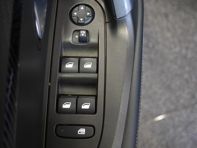 Peugeot 2008 1.2 PureTech Allure Airco Navi Carplay Cruise Control PDC VA Camera LED Verlichting
