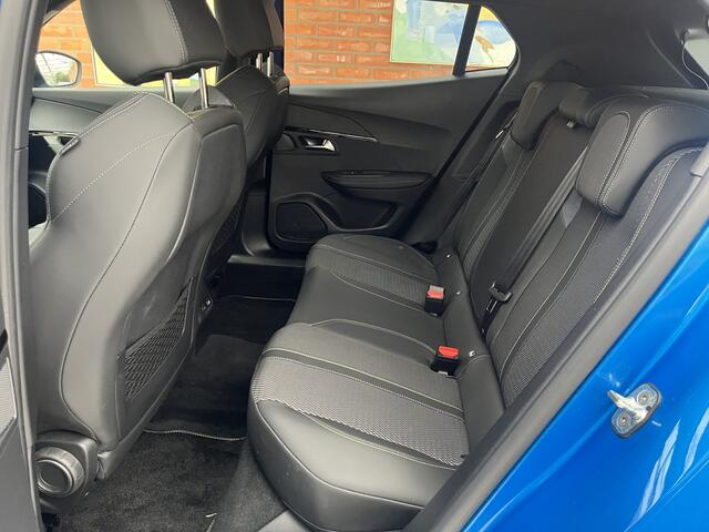 Peugeot 2008 PureTech 130 GT | Keyless | Adaptive Cruise Control | Camera voor + achter | Carplay/Android Auto |