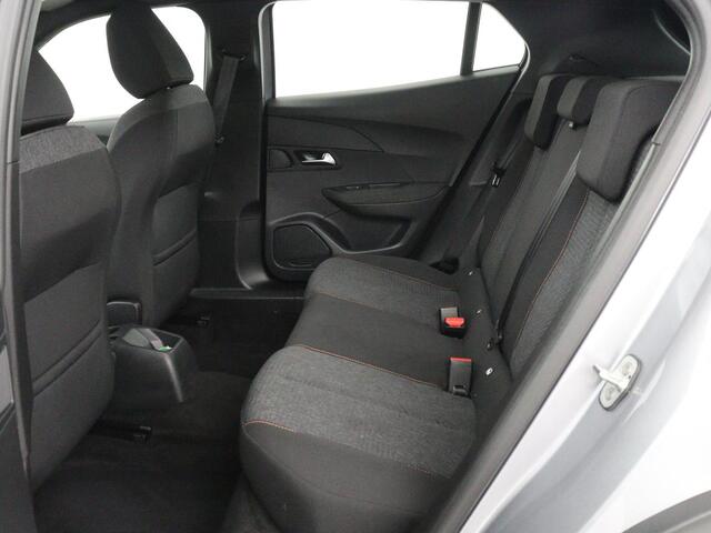 Peugeot 2008 1.2 Hybrid 136 Style | Automaat | Carplay | Climate control | Parkeerhulp | Full LED | Cruise control | Bluetooth