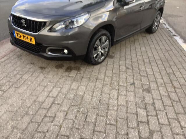 Peugeot 2008 1.2 PURET. BLUE LION