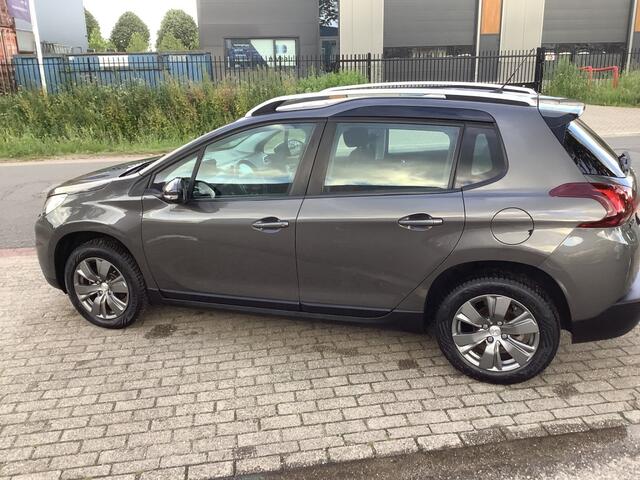 Peugeot 2008 1.2 PURET. BLUE LION