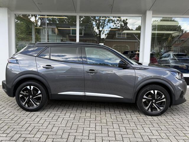 Peugeot 2008 1.2 PureTech GT | Trekhaak | Schuif kantel Dak | Navigatie | Achteruitrijd Camera | Climate & Cruise Control |
