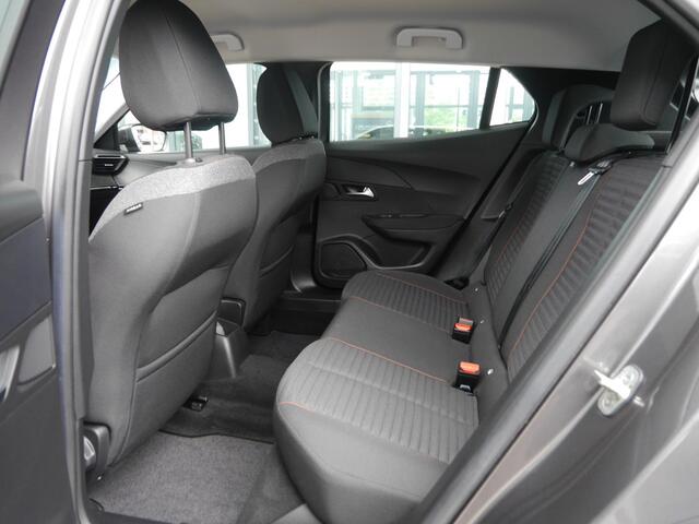 Peugeot 2008 1.2 PureTech Active | Lage km.stand | Navigatiesysteem | Android auto/Apple carplay | Airco | Trekhaak | Parkeersensoren achter