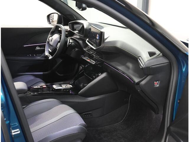 Peugeot 2008 1.2 Hybrid 145PK GT | 1ste eigenaar | AppleCarPlay/AndroidAuto | Climate Control | Adaptief Cruise Control | 360'Camera | FULL LED | LMV | Parkeersensoren | Privacy Glass | Isofix | Two-Tone | Sfeerverlichting |