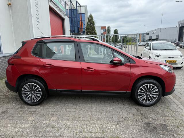 Peugeot 2008 1.2 PureTech Blue Lion