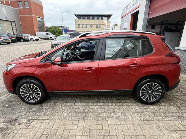 Peugeot 2008 1.2 PureTech Blue Lion