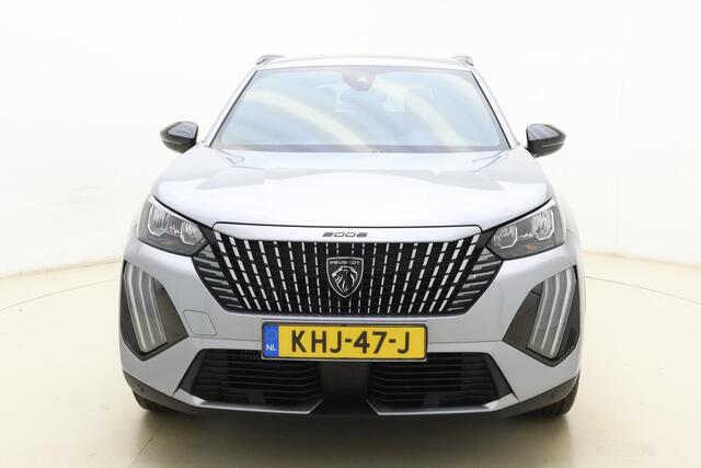Peugeot 2008 1.2 Turbo 100 Allure | Adaptive Cruise Control | Draadloos Apple Carplay & Android Auto | Parkeersensoren voor & achter | 17'' Lichtmetalen velgen | Full LED