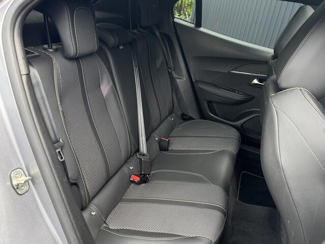 Peugeot 2008 1.2 Hybrid 145 GT Panoramadak, Carplay