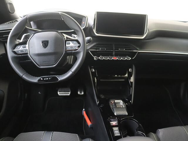 Peugeot 2008 1.2 Hybrid 145 GT Stoere uitvoering!