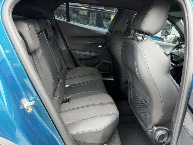 Peugeot 2008 1.2 Hybrid 145 GT | Achteruitrijcamera | Navigatie via Telefoon | Keyless Entry | Full LED Verlichting | Zwart Dak | Cruise Control | Climate Control | Hoge Zitpositie.|