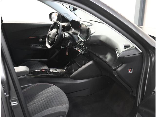 Peugeot 2008 1.2 130PK Active Pack | 1ste eigenaar | AppleCarPlay/AndroidAuto | Armsteun | Climate Control | Cruise Control | LED | LMV | Parkeersensoren | Isofix | DAB Radio |