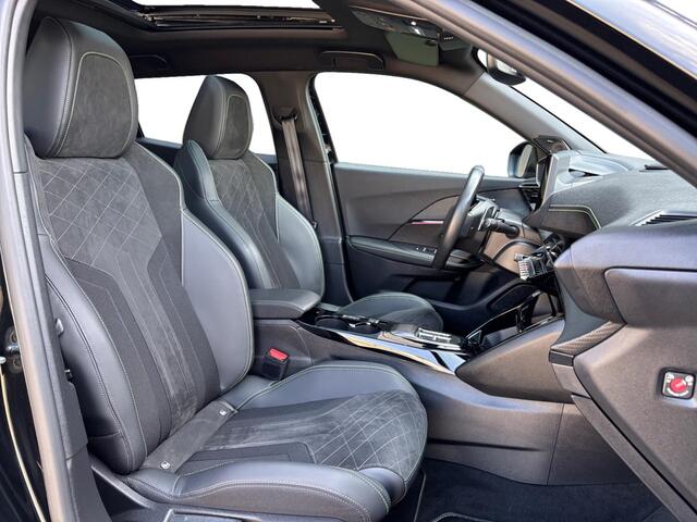 Peugeot 2008 1.2 156 PK Aut8 GT Pack ? Pano ? ACC ? LED