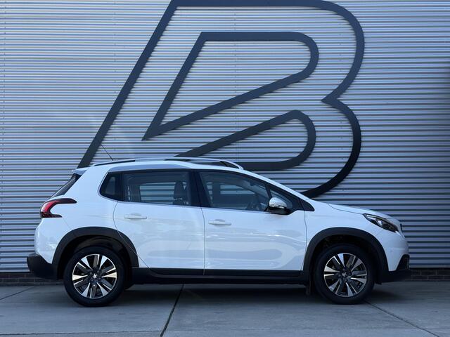 Peugeot 2008 1.2 PureTech Allure 1e Eigenaar|Pano|Camera|Trekhaak|Cruise|Carplay|PDC V+A|Clima|Navi|N.A.P|APK tot 11-2026