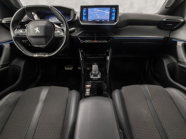 Peugeot 2008 1.2 PureTech GT-Line Automaat (APPLE CARPLAY, GROOT NAVI, 360 CAMERA, LEDER, SPORTSTOELEN, GETINT GLAS, CRUISE, LANE ASSIST, NIEUWSTAAT)