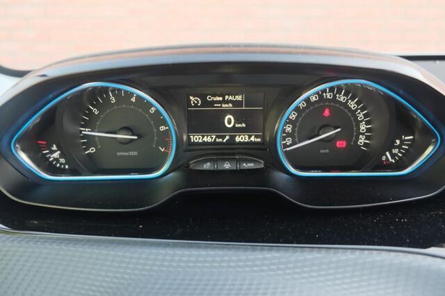 Peugeot 2008 1.2 PureTech 130pk Blue Lease Allure | Navi | App Connect | Climate | Cruise | Camera | Panoramadak