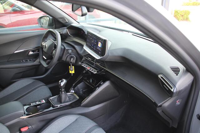 Peugeot 2008 1.2 PureTech 100 Allure Airco Carplay Rondom sensoren 17539km Nieuwstaat