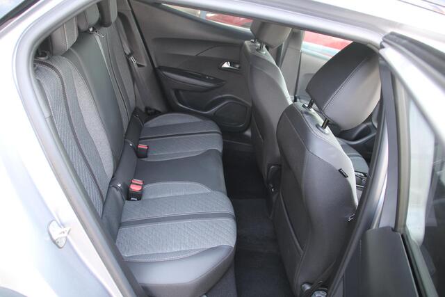 Peugeot 2008 1.2 PureTech 100 Allure Airco Carplay Rondom sensoren 17539km Nieuwstaat