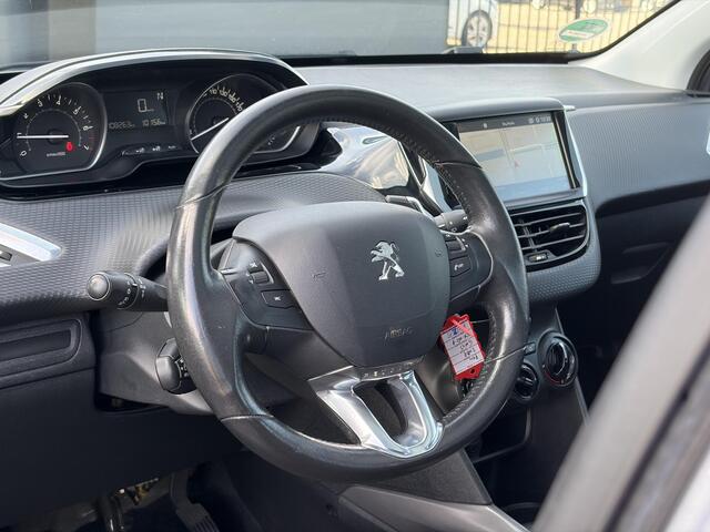 Peugeot 2008 1.2 PureTech Active 2e Eigenaar,Dealer Onderhouden,D-riem vv in 2023,Pano,Navi,Carplay,Airco,Cruise,N.A.P,Pdc,Recent beurt gehad,Automaat,Apk tot 06-2027