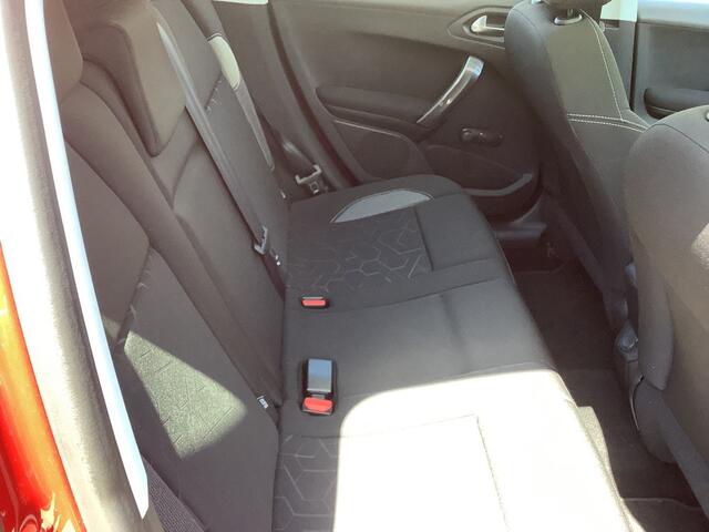 Peugeot 2008 1.2 PURET. BLUE LION