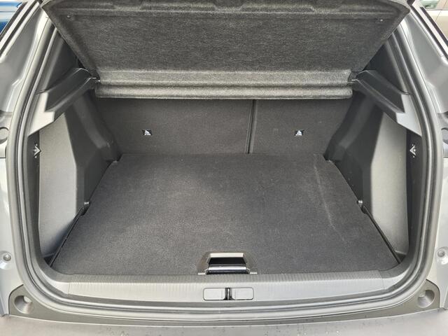 Peugeot 2008 1.2 Hybrid 145 GT | Navigatie | 360°Camera | Half Leder | Lage Kilometerstand!