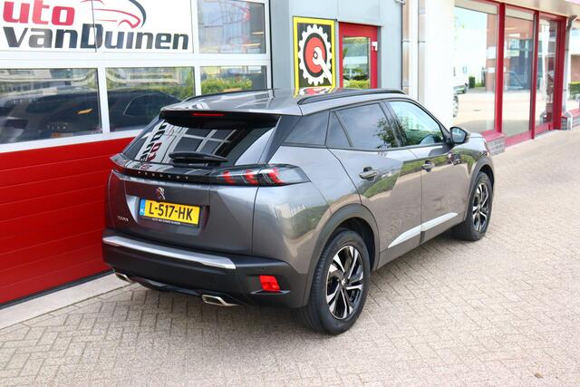 Peugeot 2008 1.2 PureTech Allure Pack O.a: Camera, Navi, Clima, Cruise, Carplay, Etc. All-in prijs!