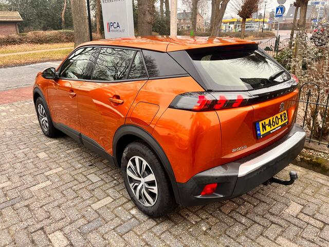 Peugeot 2008 1.2 PureTech Blue Lease Active Airco-Ecc/Navigatie/Led/Trekhaak/Camera/Riem vervangen