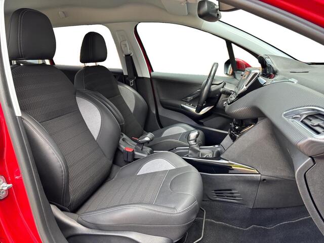 Peugeot 2008 1.2 PureTech Allure ? Navi ? CarPlay ? Camera