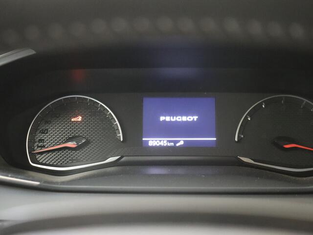 Peugeot 2008 1.2 PureTech Active Pack Parkeersensoren | Cruise controle | Apple Carplay & Android Auto